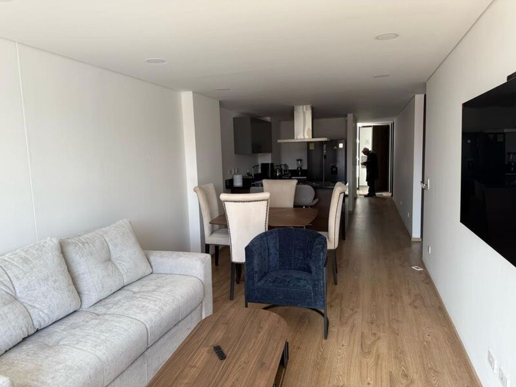 Apartamento de 2 alcobas en venta en Los Cedritos, Bogotá, 97 m² · foto 12 de 20