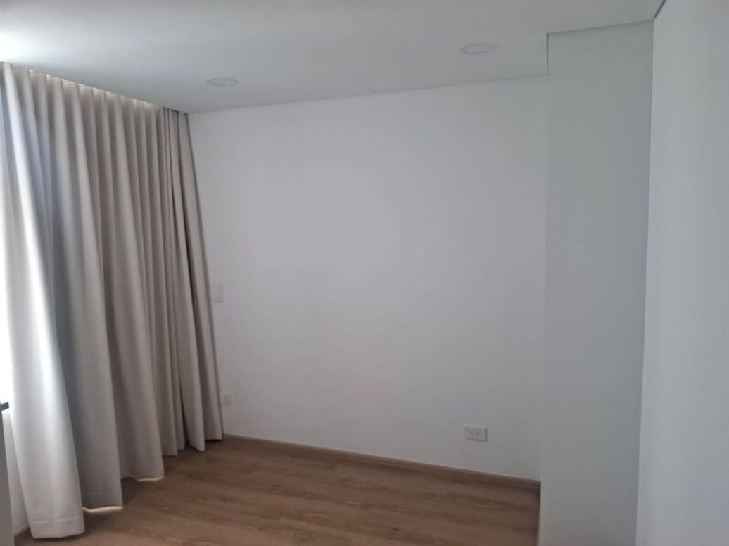 Apartamento de 2 alcobas en venta en Los Cedritos, Bogotá, 97 m² · foto 9 de 20