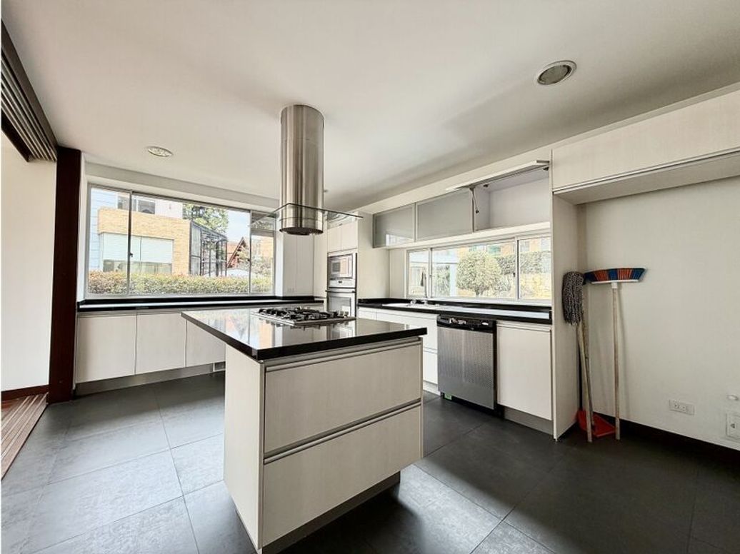 Casa de 3 alcobas en venta en Niza Suba, Bogotá, 338 m² · foto 7 de 20