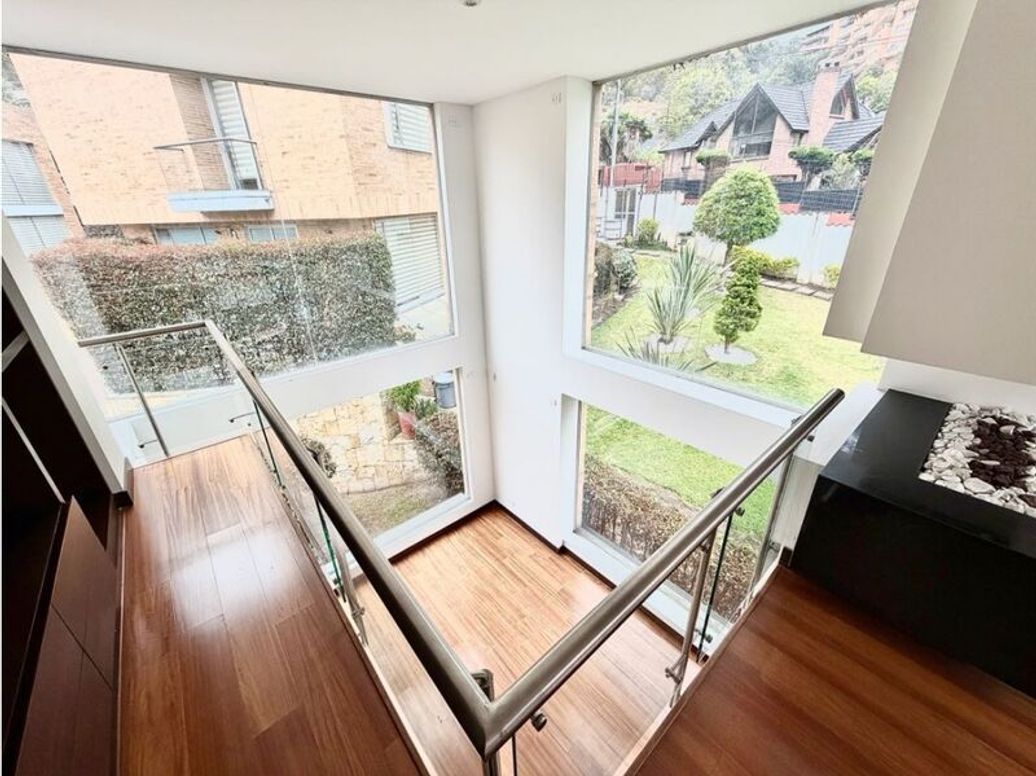 Casa de 3 alcobas en venta en Niza Suba, Bogotá, 338 m² · foto 12 de 20