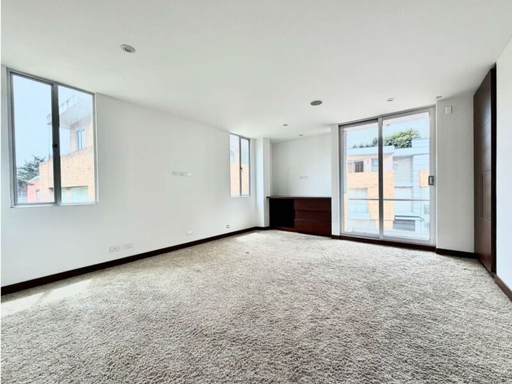 Casa de 3 alcobas en venta en Niza Suba, Bogotá, 338 m² · foto 14 de 20