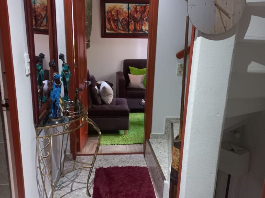 Casa de 2 alcobas en venta en Bilbao I Sector, Bogotá, 63 m² · foto 3 de 13