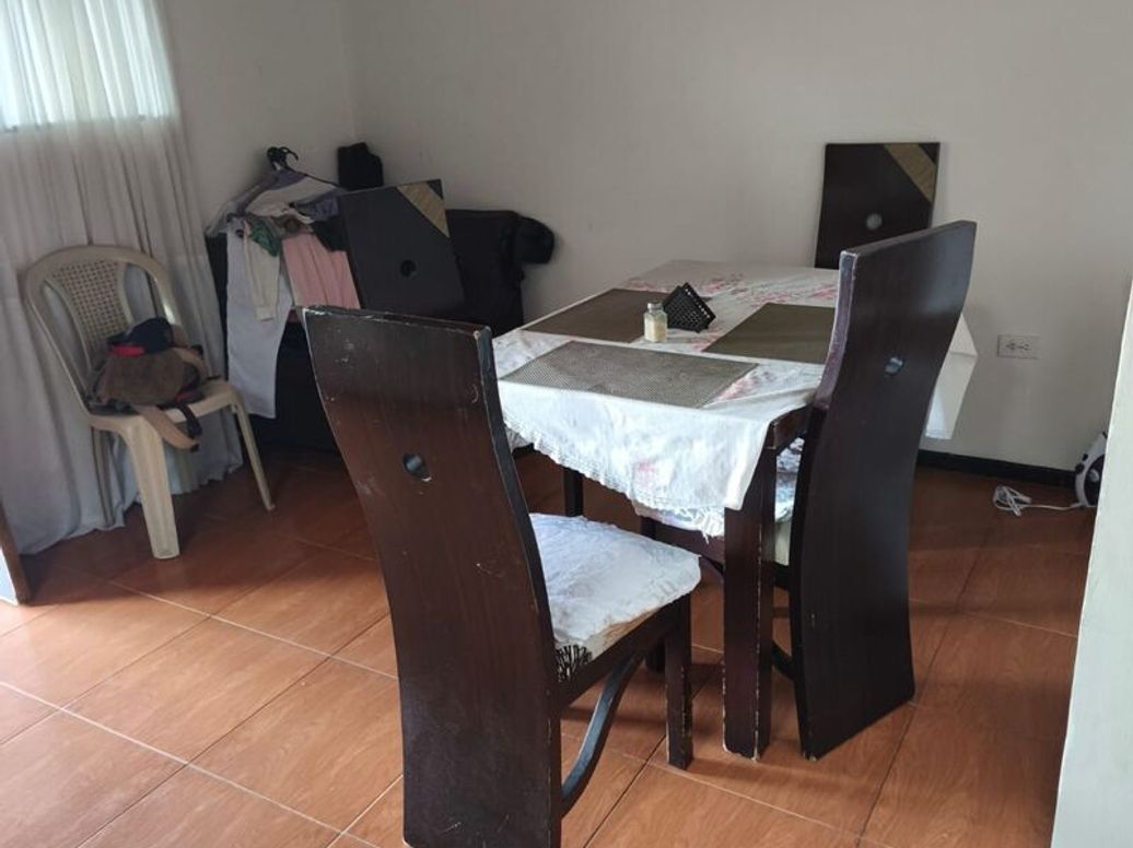 Casa de 5 alcobas en venta en Toscana, Bogotá, 135 m² · foto 3 de 5