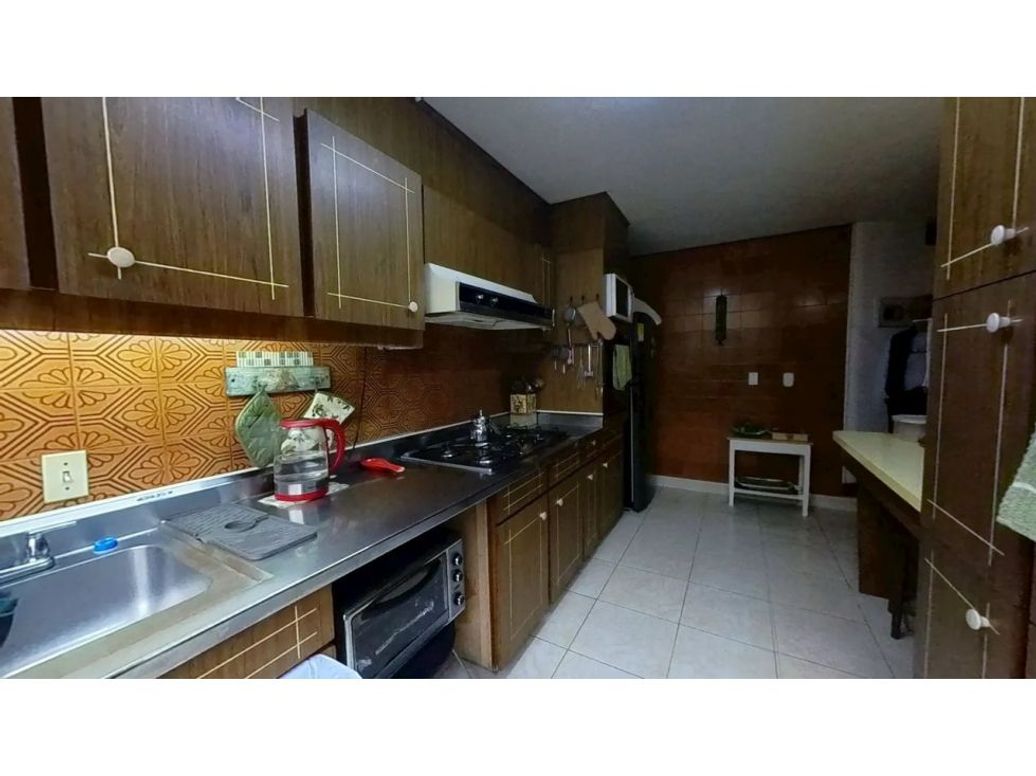 Casa de 3 alcobas en venta en Usaquén, Bogotá, 267 m² · foto 7 de 10