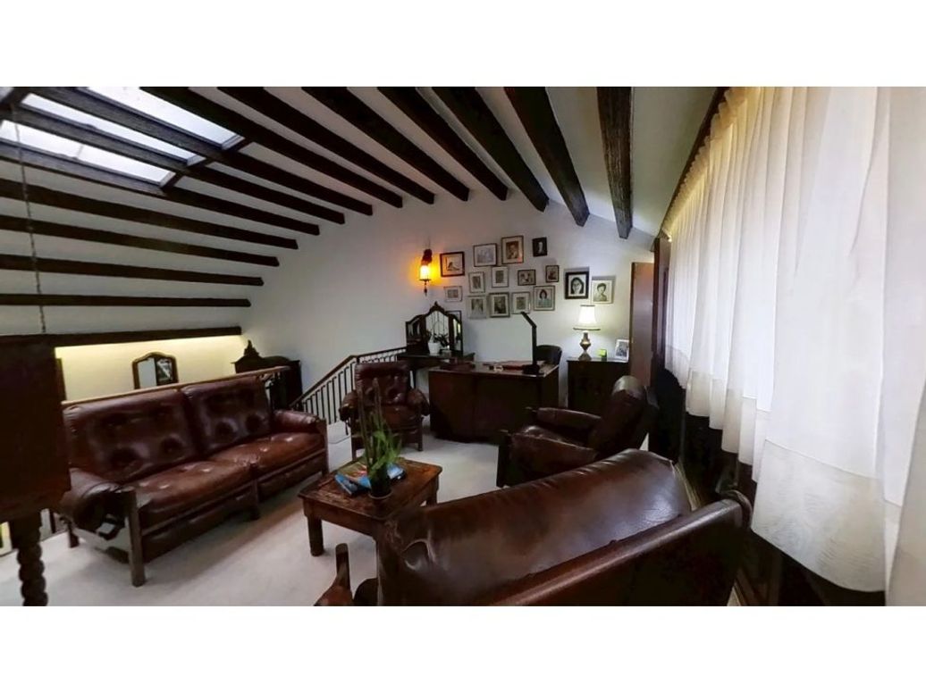 Casa de 3 alcobas en venta en Usaquén, Bogotá, 267 m² · foto 6 de 10