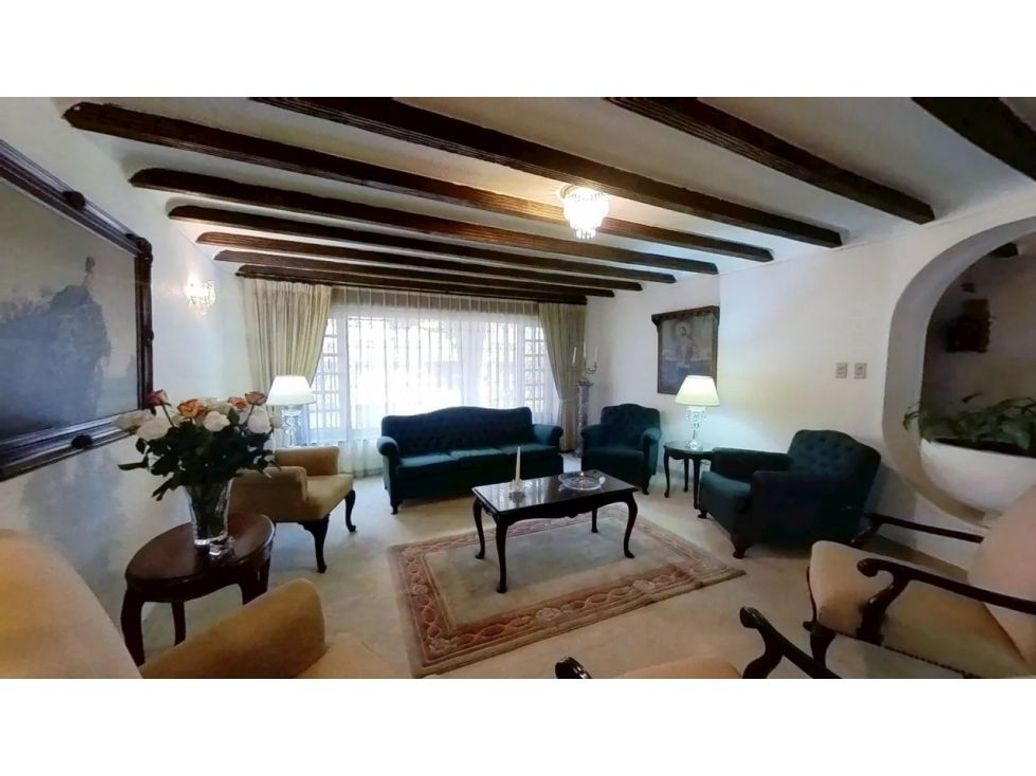 Casa de 3 alcobas en venta en Usaquén, Bogotá, 267 m² · foto 3 de 10