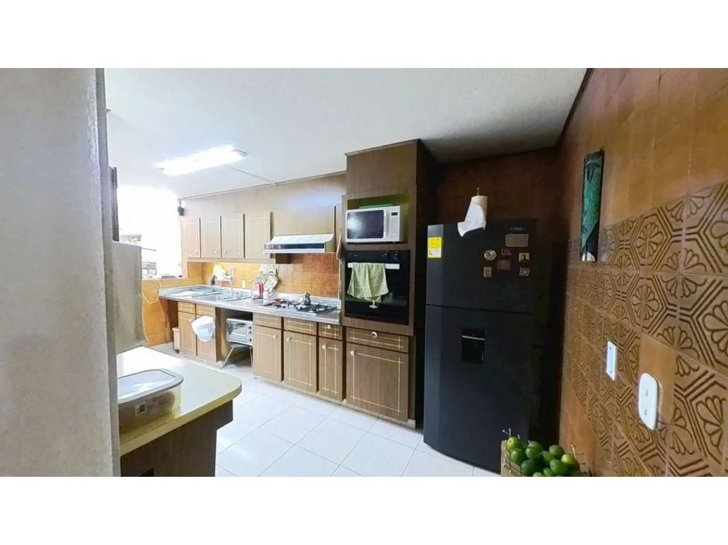 Casa de 3 alcobas en venta en Usaquén, Bogotá, 267 m² · foto 9 de 10