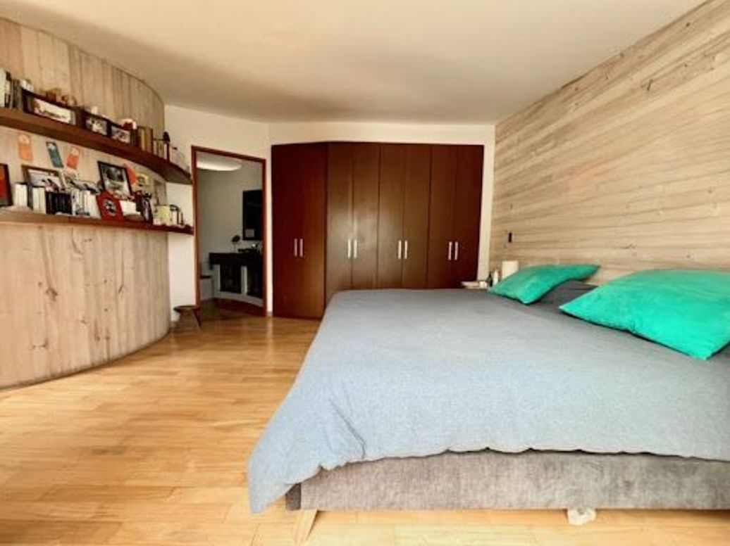 Apartamento de 4 alcobas en venta en La Macarena, Bogotá, 239 m² · foto 16 de 20