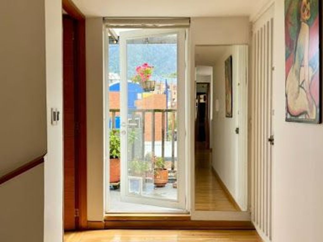 Apartamento de 4 alcobas en venta en La Macarena, Bogotá, 239 m² · foto 15 de 20