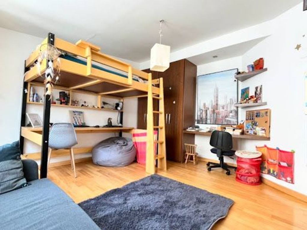 Apartamento de 4 alcobas en venta en La Macarena, Bogotá, 239 m² · foto 13 de 20
