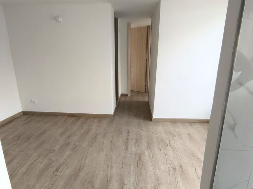 Apartamento de 3 alcobas en venta en La Libertad, Bogotá, 43 m² · foto 3 de 12