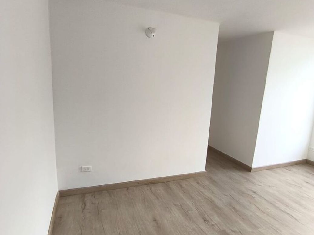 Apartamento de 3 alcobas en venta en La Libertad, Bogotá, 43 m² · foto 4 de 12