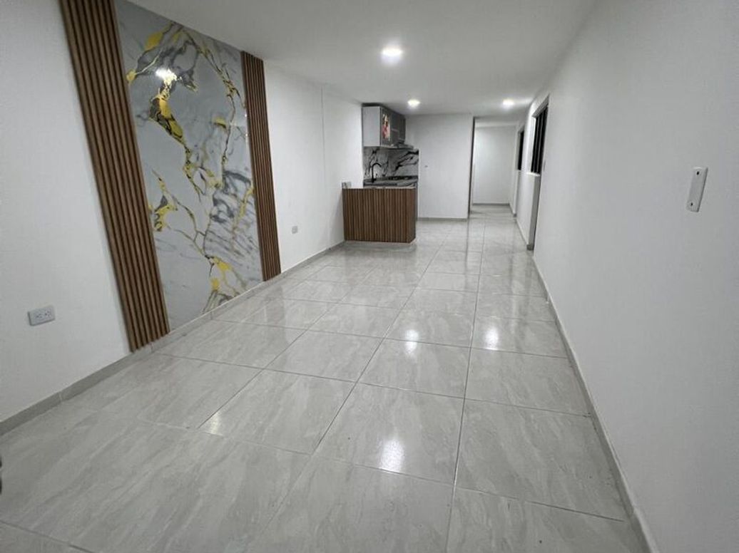 Casa de 6 alcobas en venta en Bosa, Bogotá, 144 m² · foto 3 de 5