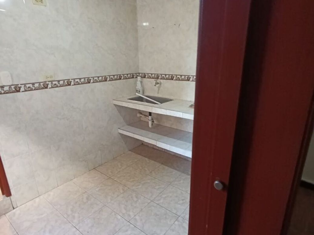 Casa de 9 alcobas en venta en Gustavo Restrepo, Bogotá, 150 m² · foto 19 de 20