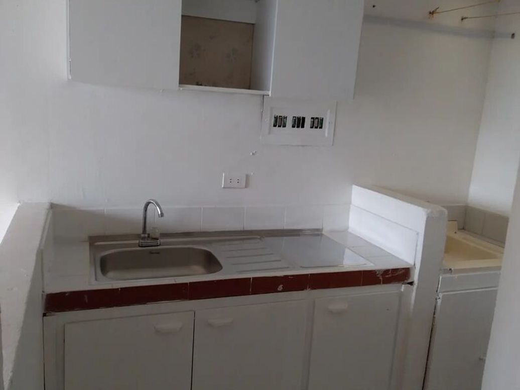 Casa de 8 alcobas en venta en Molinos Del Viento, Bogotá, 256 m² · foto 2 de 17