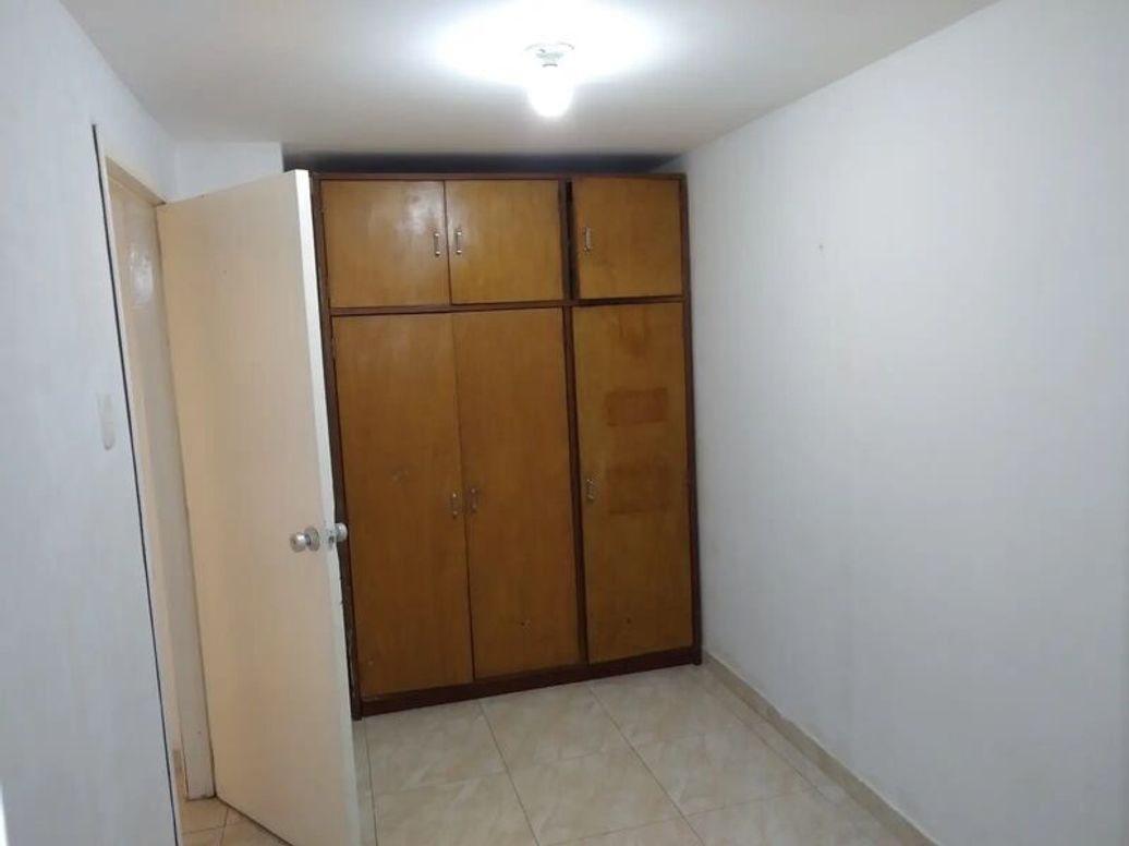 Casa de 8 alcobas en venta en Molinos Del Viento, Bogotá, 256 m² · foto 7 de 17