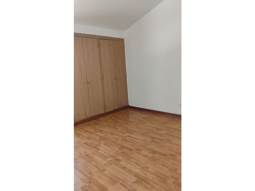 Casa de 4 alcobas en venta en Santa Ana, Bogotá, 180 m² · foto 6 de 8
