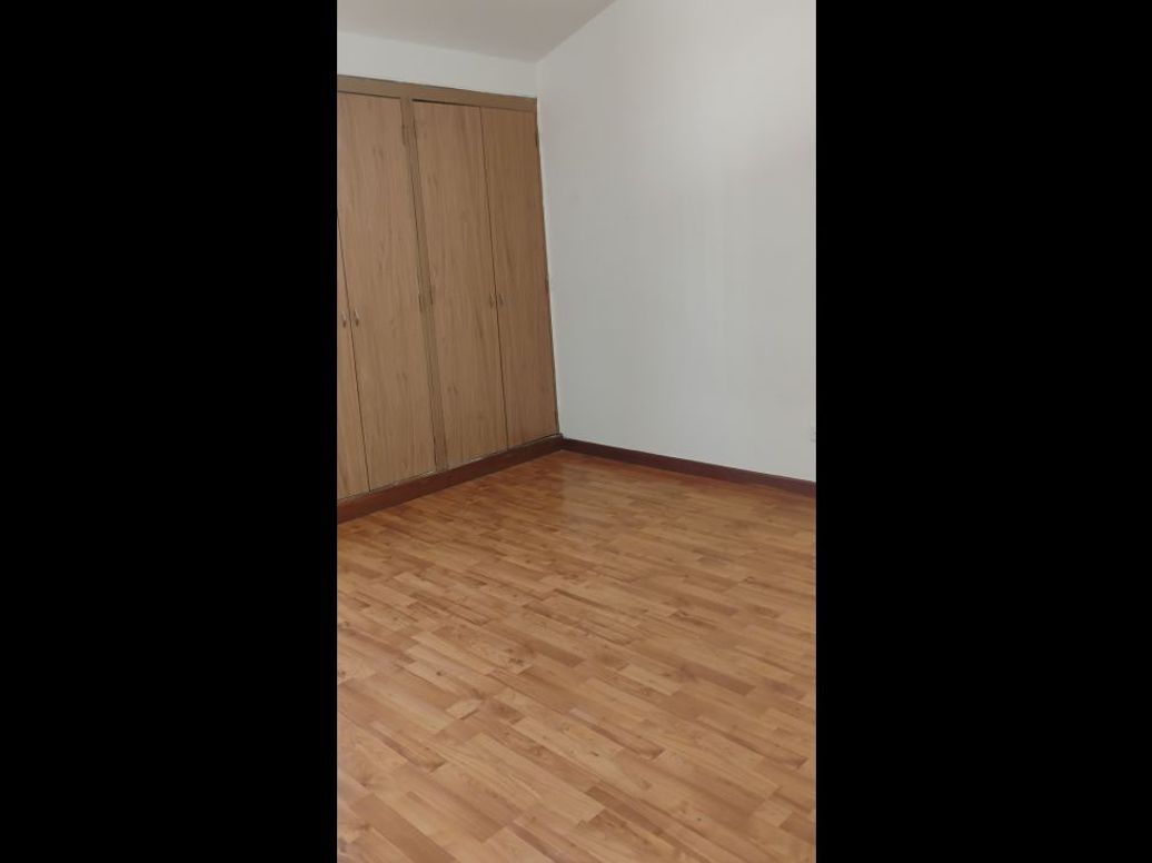 Casa de 4 alcobas en venta en Santa Ana, Bogotá, 180 m² · foto 2 de 8
