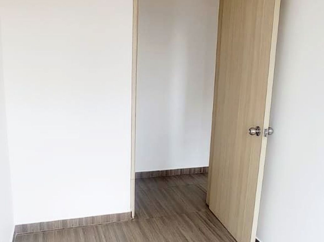 Apartamento de 3 alcobas en arriendo en Puente Grande, Bogotá, 42 m² · foto 11 de 13