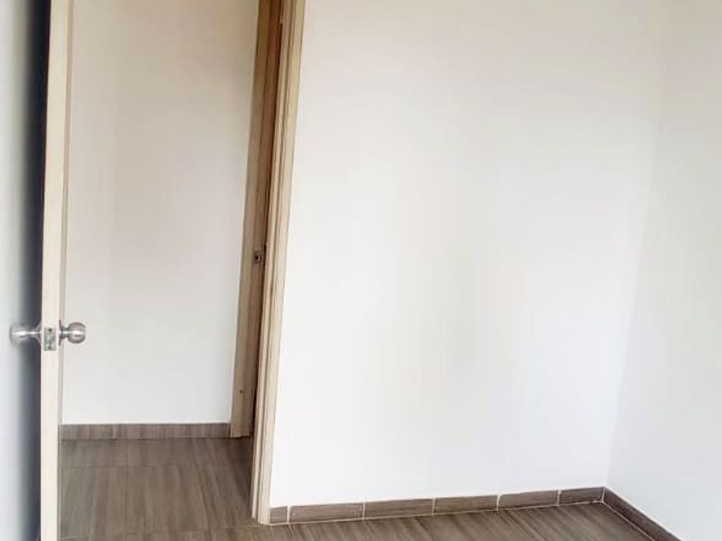 Apartamento de 3 alcobas en arriendo en Puente Grande, Bogotá, 42 m² · foto 10 de 13