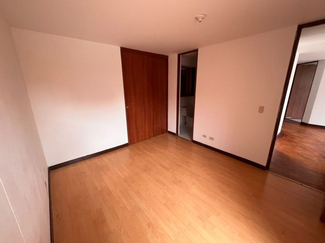 Apartamento de 2 alcobas en arriendo en Modelia Occidental, Bogotá, 68 m² · foto 8 de 16