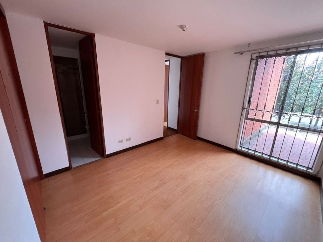 Apartamento de 2 alcobas en arriendo en Modelia Occidental, Bogotá, 68 m² · foto 9 de 16