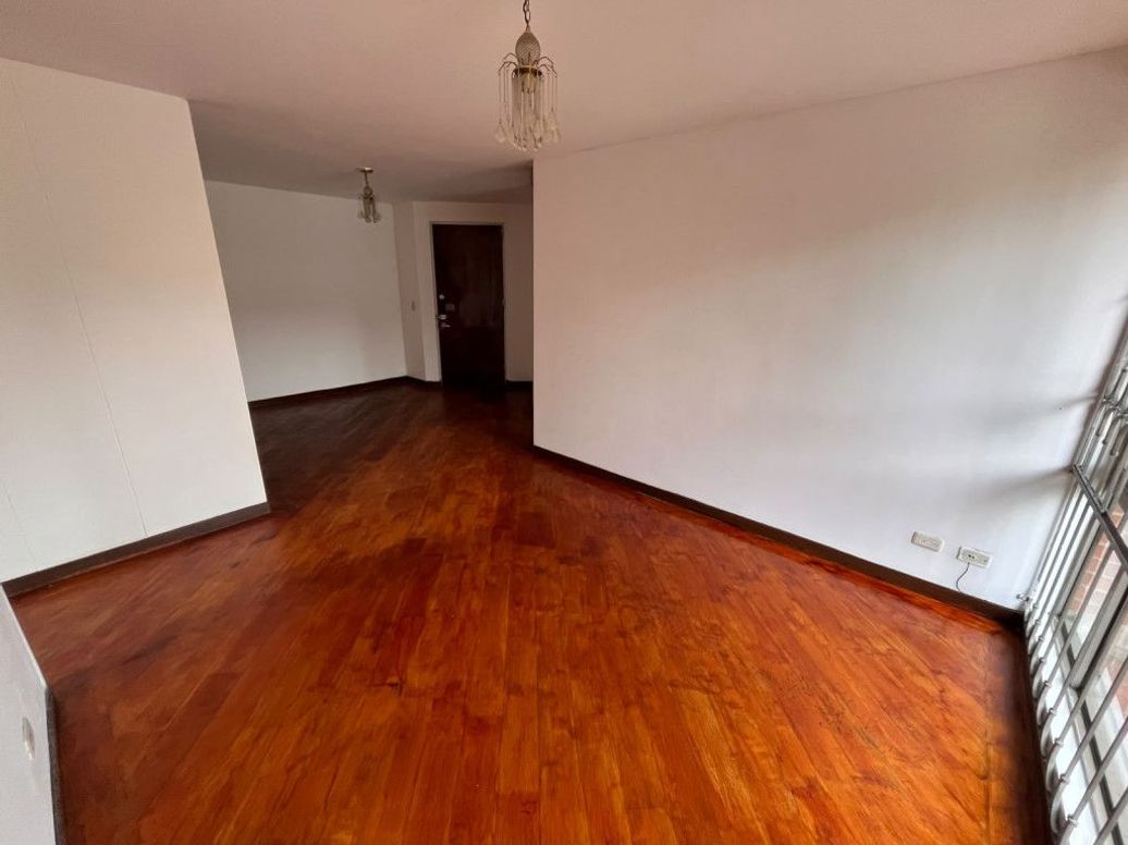 Apartamento de 2 alcobas en arriendo en Modelia Occidental, Bogotá, 68 m² · foto 3 de 16