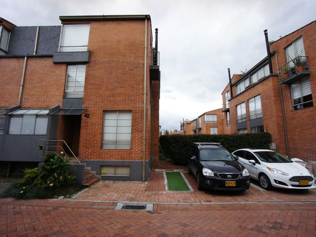 Casa de 3 alcobas en venta en Cr Jardines De Gratamira, Bogotá, 174 m² · foto 20 de 20