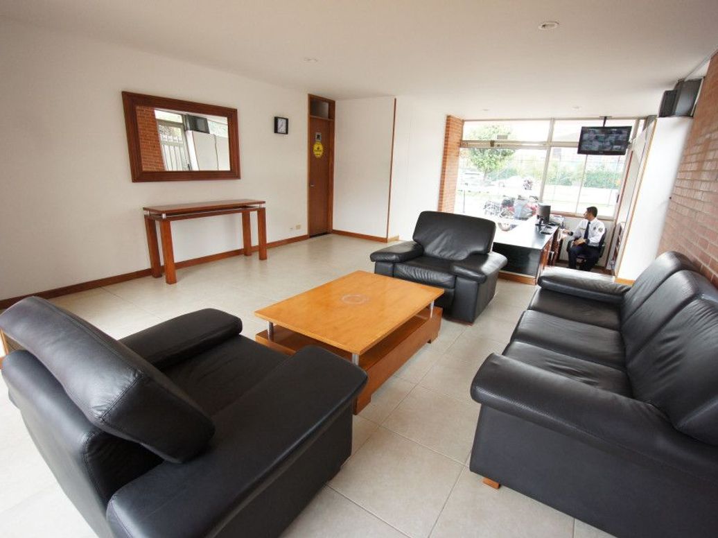Casa de 3 alcobas en venta en Cr Jardines De Gratamira, Bogotá, 174 m² · foto 19 de 20