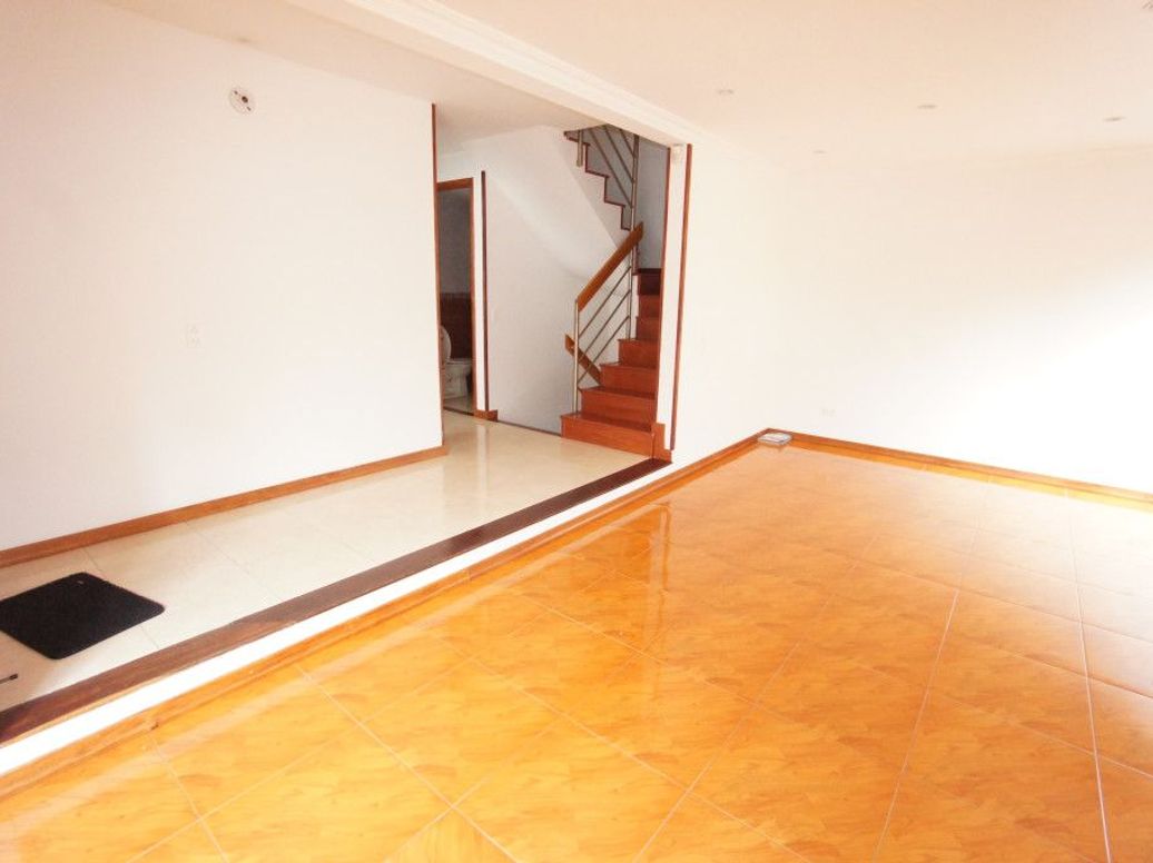 Casa de 3 alcobas en venta en Cr Jardines De Gratamira, Bogotá, 174 m² · foto 2 de 20