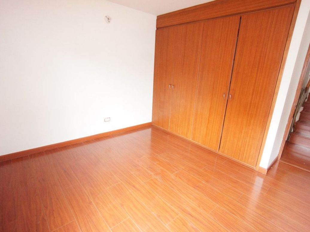 Casa de 3 alcobas en venta en Cr Jardines De Gratamira, Bogotá, 174 m² · foto 7 de 20