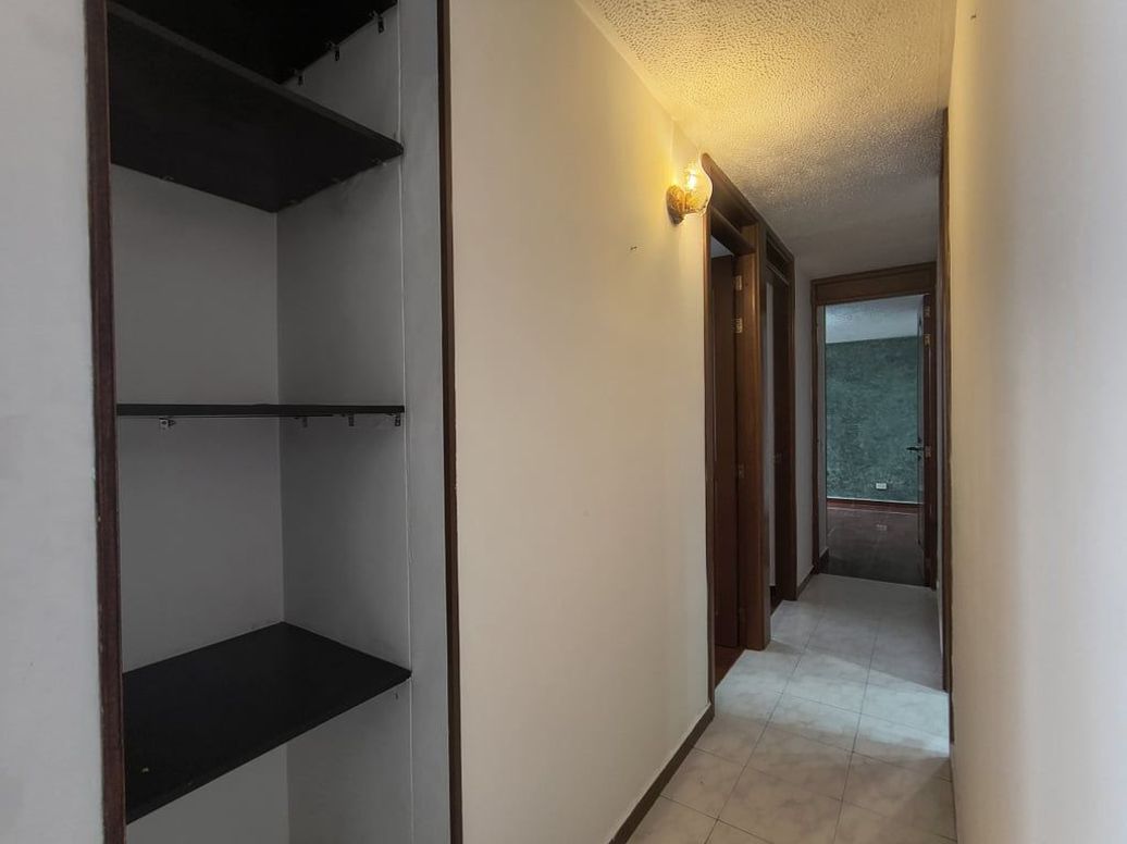 Apartamento de 3 alcobas en venta en Gilmar, Bogotá, 63 m² · foto 13 de 17