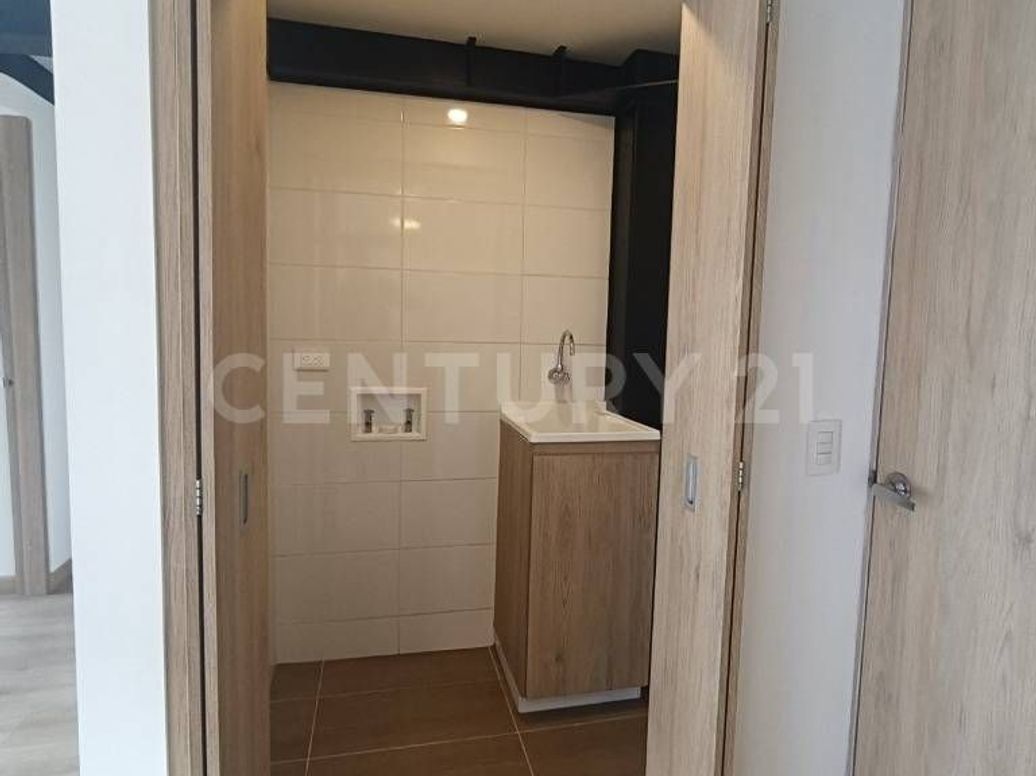 Apartamento de 2 alcobas en venta en Hayuelos, Bogotá, 68 m² · foto 10 de 11