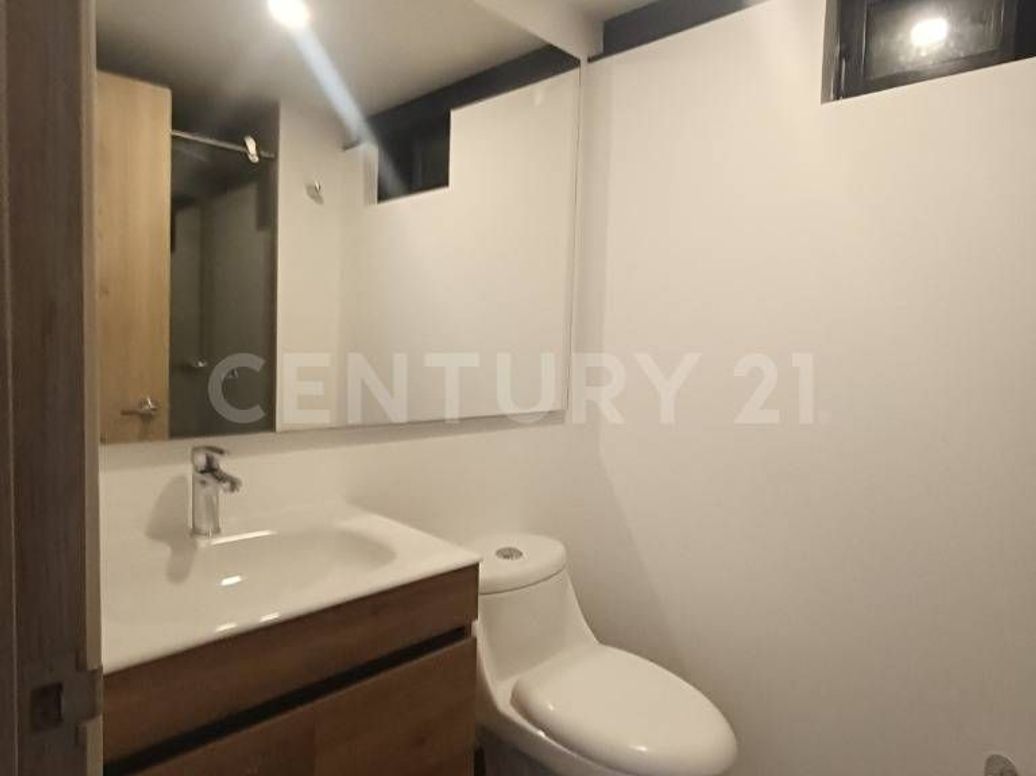 Apartamento de 2 alcobas en venta en Hayuelos, Bogotá, 68 m² · foto 9 de 11