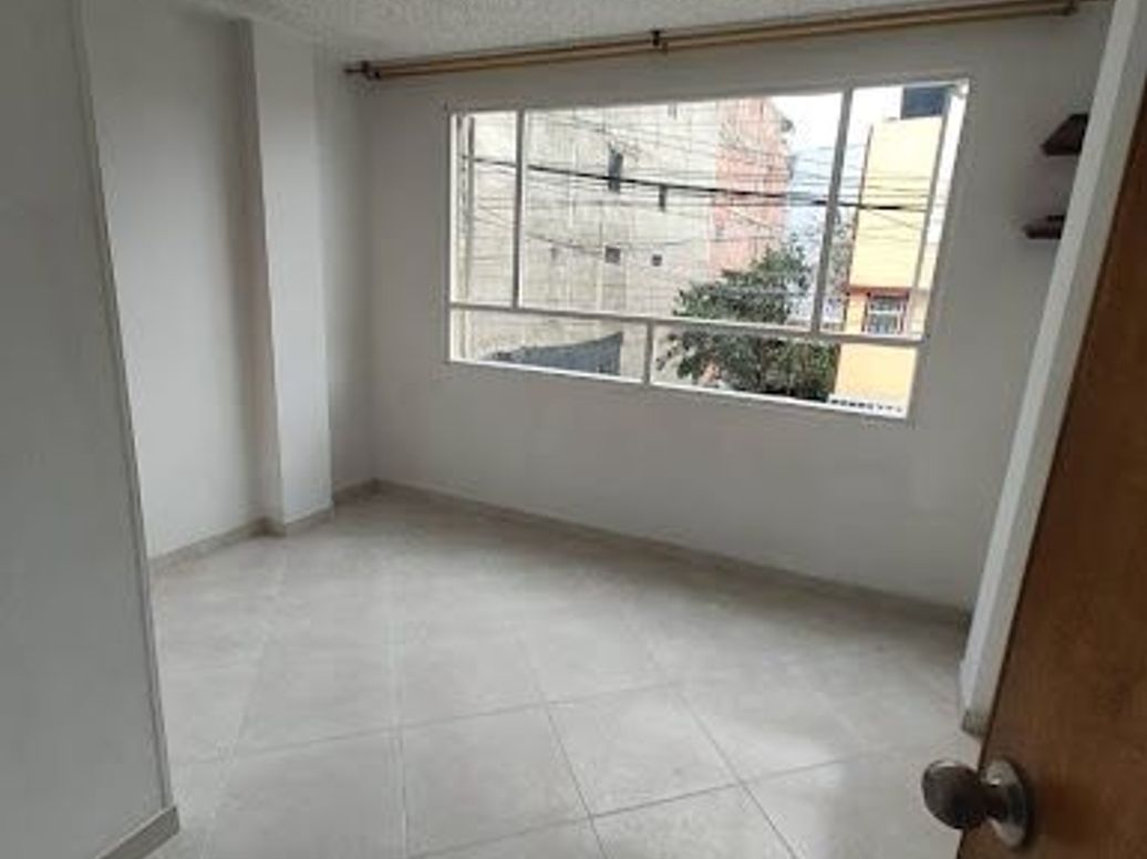 Apartamento de 2 alcobas en arriendo en San Antonio Norte, Bogotá, 32 m² · foto 3 de 11