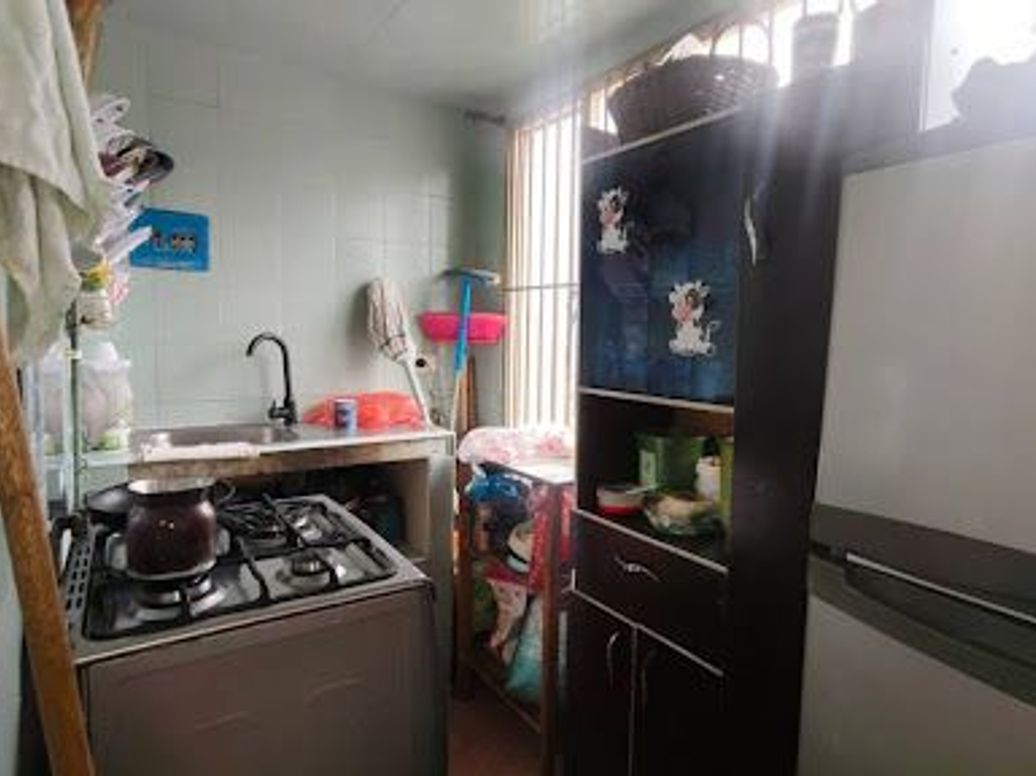 Casa de 10 alcobas en venta en La Riviera, Bogotá, 252 m² · foto 6 de 20