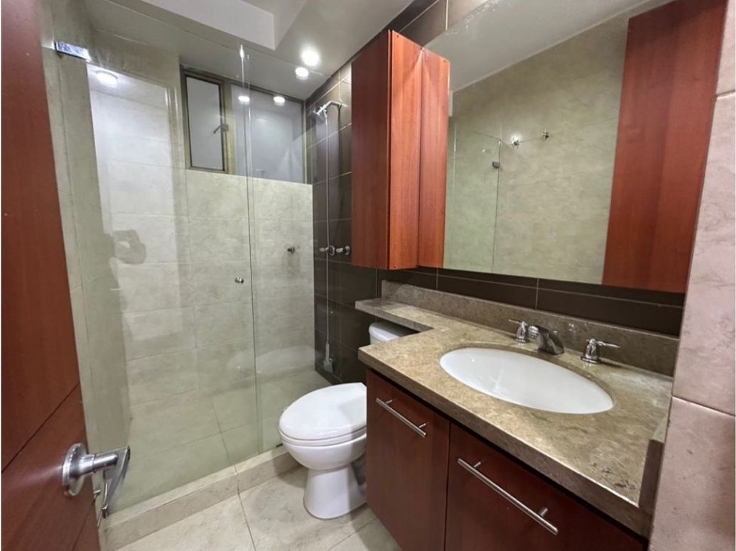 Apartamento de 3 alcobas en arriendo en San José De Bavaria, Bogotá, 123 m² · foto 6 de 20