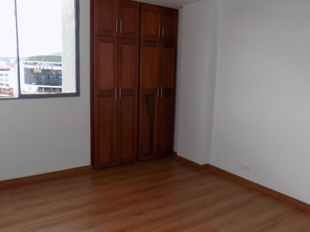 Apartamento de 2 alcobas en arriendo en San Patricio, Bogotá, 76 m² · foto 11 de 17