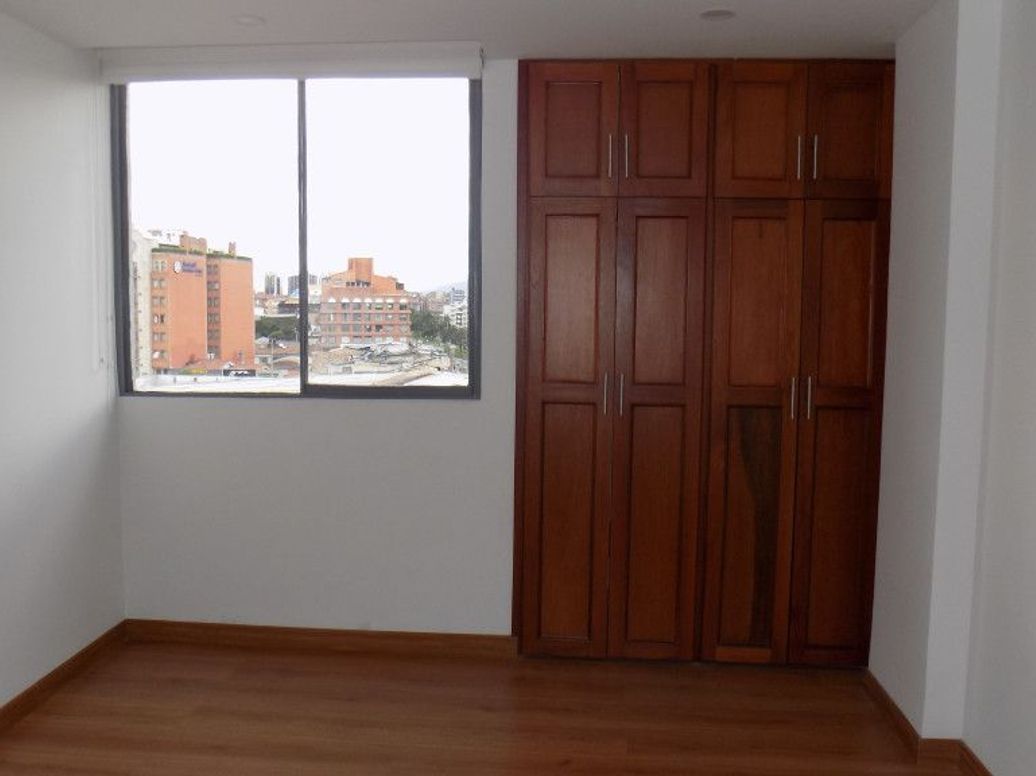 Apartamento de 2 alcobas en arriendo en San Patricio, Bogotá, 76 m² · foto 13 de 17