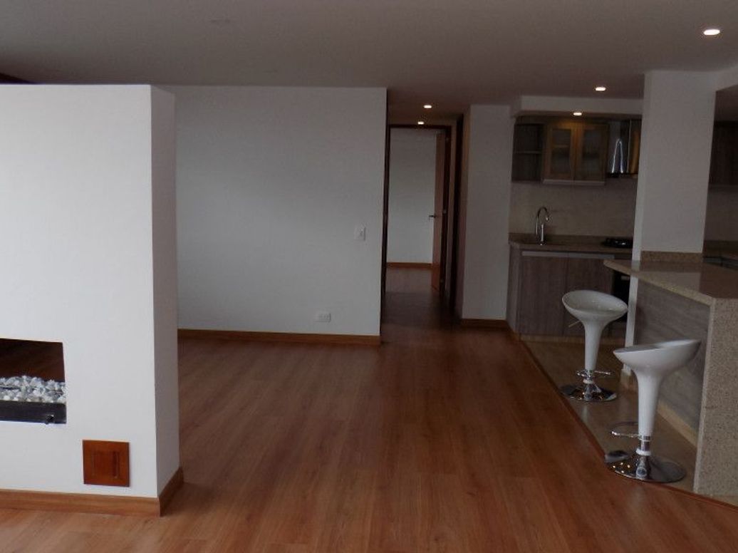 Apartamento de 2 alcobas en arriendo en San Patricio, Bogotá, 76 m² · foto 3 de 17