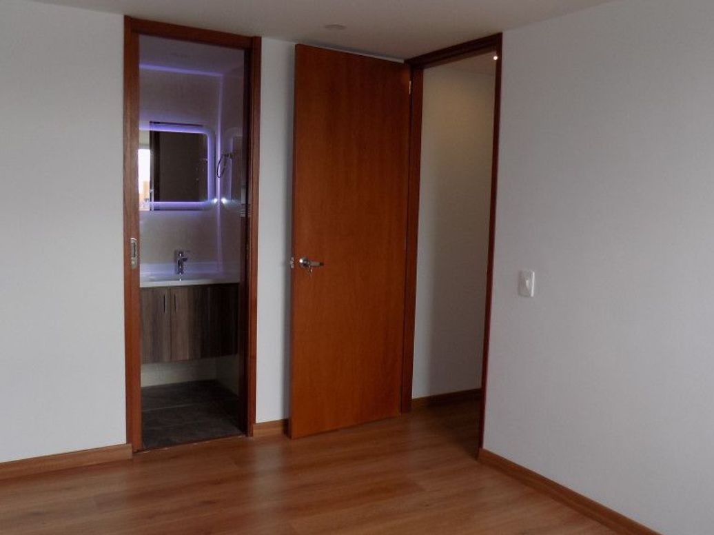 Apartamento de 2 alcobas en arriendo en San Patricio, Bogotá, 76 m² · foto 14 de 17