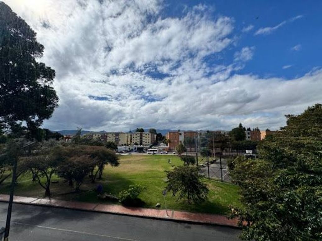 Apartamento de 3 alcobas en venta en Bolivia, Bogotá, 64 m² · foto 4 de 20