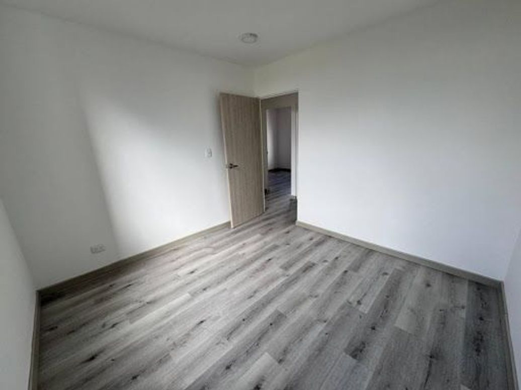 Apartamento de 3 alcobas en venta en Bolivia, Bogotá, 64 m² · foto 16 de 20