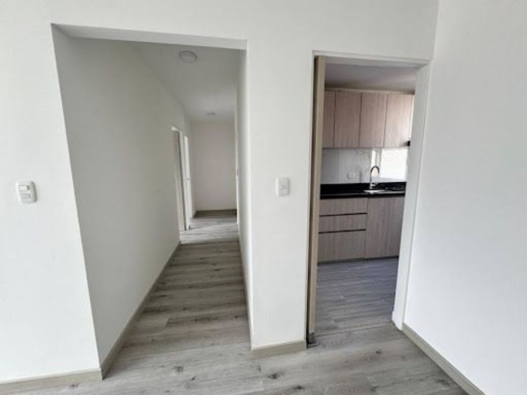 Apartamento de 3 alcobas en venta en Bolivia, Bogotá, 64 m² · foto 12 de 20
