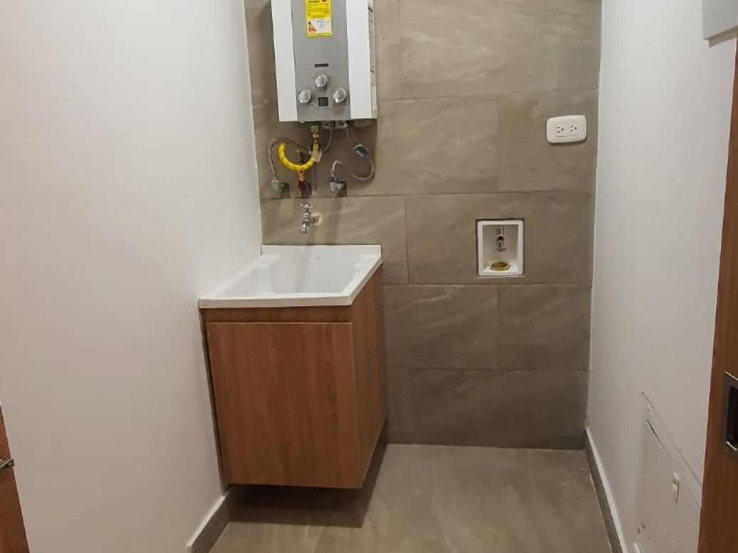 Apartamento de 1 alcoba en venta en El Plan, Bogotá, 35 m² · foto 6 de 12