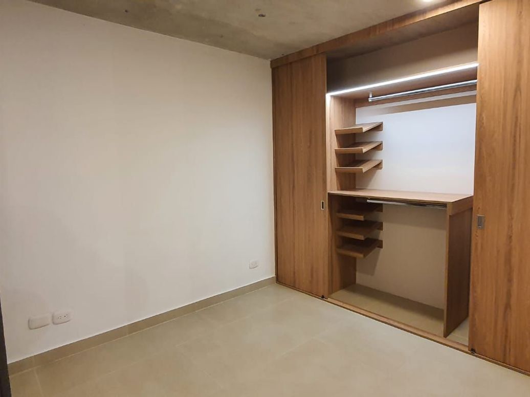 Apartamento de 1 alcoba en venta en El Plan, Bogotá, 35 m² · foto 4 de 12
