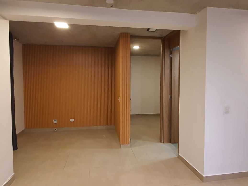 Apartamento de 1 alcoba en venta en El Plan, Bogotá, 35 m² · foto 2 de 12