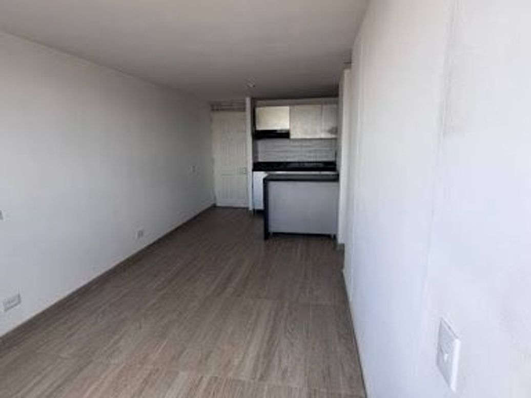 Apartamento de 3 alcobas en venta en Fontibón, Bogotá, 50 m² · foto 2 de 20