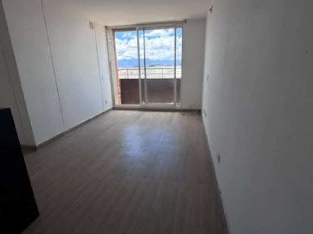 Apartamento de 3 alcobas en venta en Fontibón, Bogotá, 50 m² · foto 3 de 20