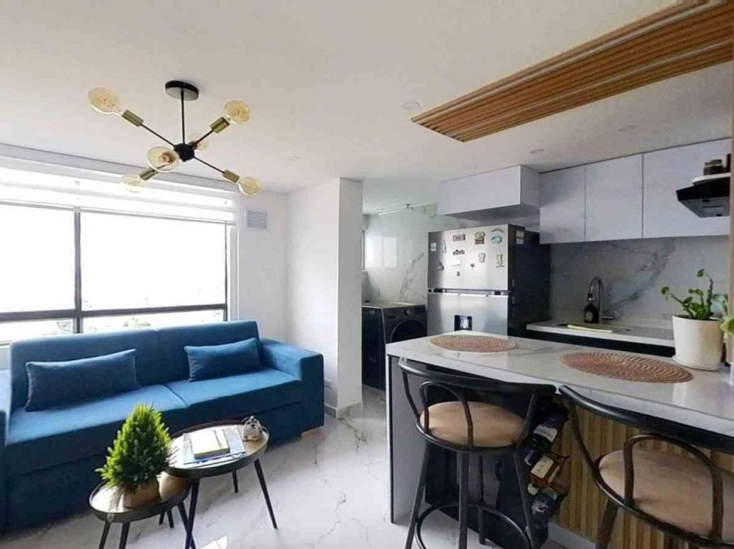 Apartamento de 2 alcobas en venta en Compartir, Bogotá, 37 m² · foto 2 de 11